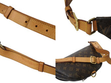 Load image into Gallery viewer, LOUIS VUITTON ルイヴィトン ボディバッグ M43644 バムバッグ ブラウン モノグラムキャンバス 美品 中古 4b003375