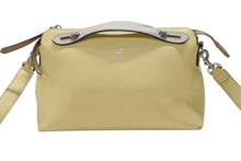 Load image into Gallery viewer, FENDI フェンディ バイザウェイ ミディアム ハンドバッグ ショルダーバッグ 2WAY 8BL124 レザー イエロー シルバー金具 良品 中古 4b003392