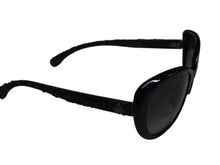 Load image into Gallery viewer, CHANEL シャネル ツイード サングラス ブラック プラスチック アイウェア ココマーク 小物 56☐17 5241 シルバー金具 美品 中古 4b003395
