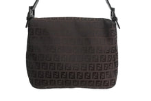 Load image into Gallery viewer, FENDI フェンディ マンマバケット ワンショルダーバッグ ズッカ柄 キャンバス レザー ブラウン ブラックメタル金具 美品 中古 4b003401