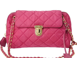 PRADA プラダ キルティング チェーンショルダーバッグ 斜め掛けバッグ ナイロン ピンク ゴールド金具 美品 中古 4b003419