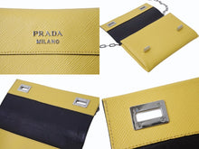 Load image into Gallery viewer, PRADA プラダ チェーンショルダーバッグ サフィアーノレザー ターンロック イエロー ロゴ金具 シルバー金具 美品 中古 4b003420