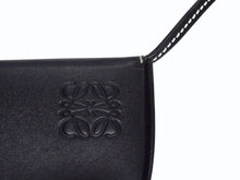 Load image into Gallery viewer, 極美品 LOEWE ロエベ ヒールポーチ ミニ ショルダーストラップ付きコインケース 小物 スペイン製 レザー ブラック 中古 4b003421