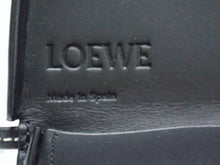 Load image into Gallery viewer, 極美品 LOEWE ロエベ ヒールポーチ ミニ ショルダーストラップ付きコインケース 小物 スペイン製 レザー ブラック 中古 4b003421