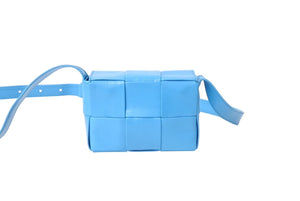 極美品 BOTTEGA VENETA ボッテガヴェネタ キャンディーカセット ミニショルダーバッグ レザー ブルー シルバー金具 中古 4b003437