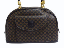 Load image into Gallery viewer, CELINE セリーヌ マカダム柄 ハンドバッグ ブラック ブラウン ミニボストン ロゴ PVC レザー MC96 ゴールド金具 鞄 美品 中古 4b003443