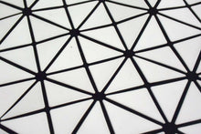 Load image into Gallery viewer, BAOBAO ISSEY MIYAKE バオバオイッセイミヤケ ロックマットトートバッグ BB55-AG053 ポリエステル PVC ホワイト 美品 中古 4b003447