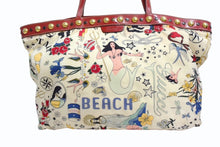 Load image into Gallery viewer, GUCCI グッチ ショルダーバッグ トートバッグ ビーチショッパー 207292 ナイロン アイボリー レッド マルチカラー 美品 中古 4b003449