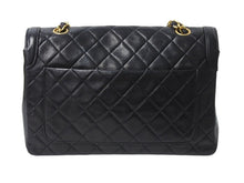 Load image into Gallery viewer, CHANEL シャネル マトラッセ Sフラップ Sチェーンショルダーバッグ 1番台 ココマーク ラムスキン ブラック ゴールド金具 美品 中古 4b003453