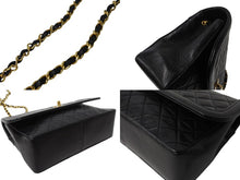 Load image into Gallery viewer, CHANEL シャネル マトラッセ Sフラップ Sチェーンショルダーバッグ 1番台 ココマーク ラムスキン ブラック ゴールド金具 美品 中古 4b003453