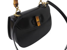 Load image into Gallery viewer, GUCCI グッチ バンブー 2WAY ハンドバッグ 000 2684 0633 レザー ブラック ゴールド金具 ウッド ショルダー 鞄 美品 中古 4b003464
