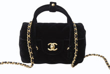 Load image into Gallery viewer, 新品未使用 CHANEL シャネル ハンドバッグ チェーンショルダーバッグ 2WAY ランダム番台 ベルベット ココマーク キルティング ブラック 中古 4b003482