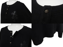 Load image into Gallery viewer, 極美品 CHROME HEARTS クロムハーツ 長袖Ｔシャツ ロンT サーマル セメタリークロス レザーパッチ ブラック コットン サイズXL 中古 4b003519