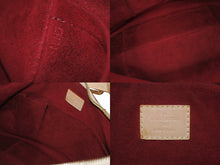 Load image into Gallery viewer, LOUIS VUITTON ルイヴィトン ショルダーバッグ グレタ M40195 モノグラム マルチカラー ホワイト 美品 中古4b003525