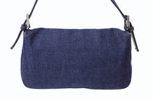 Load image into Gallery viewer, 新品未使用 FENDI フェンディ マンマバケット ワンショルダーバッグ 26424 デニム レザー インディゴブルー シルバー金具 中古 4b003569