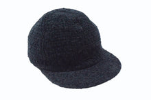 Load image into Gallery viewer, 極美品 CHANEL シャネル ツイード キャップ ハット 帽子 AA8562 サイズM ココマーク ブラック 刺繍 中古 4b003573