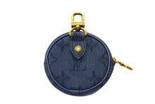 Load image into Gallery viewer, 極美品 LOUIS VUITTON ルイヴィトン モノグラム デニム ラウンドポーチ M68290 バックチャーム キーホルダー ネイビー ゴールド金具 中古 4b003585