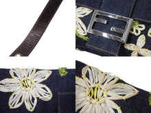 Load image into Gallery viewer, FENDI フェンディ フラワー デニム マンマバケット ワンショルダーバッグ 26425 刺繍 ネイビー シルバー金具 美品 中古 4b003591