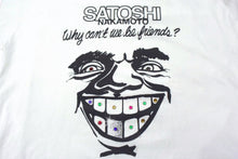 Load image into Gallery viewer, SATOSHI NAKAMOTO サトシナカモト 半袖Tシャツ サイズXL フェイスプリント ラインストーン ホワイト ブラック 良品 中古 4b003606