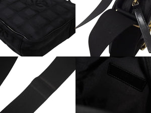 極美品 CHANEL シャネル ニュートラベルライン ショルダーバッグ ココマーク 11番台 A30913 ナイロン ブラック ゴールド金具 中古 4b003675