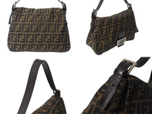 Load image into Gallery viewer, 極美品 FENDI フェンディ マンマバケット ショルダーバッグ ズッカ柄 ブラウン コットンキャンバス レザー シルバー金具 中古 4b003682