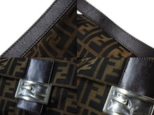 Load image into Gallery viewer, 極美品 FENDI フェンディ マンマバケット ショルダーバッグ ズッカ柄 ブラウン コットンキャンバス レザー シルバー金具 中古 4b003682