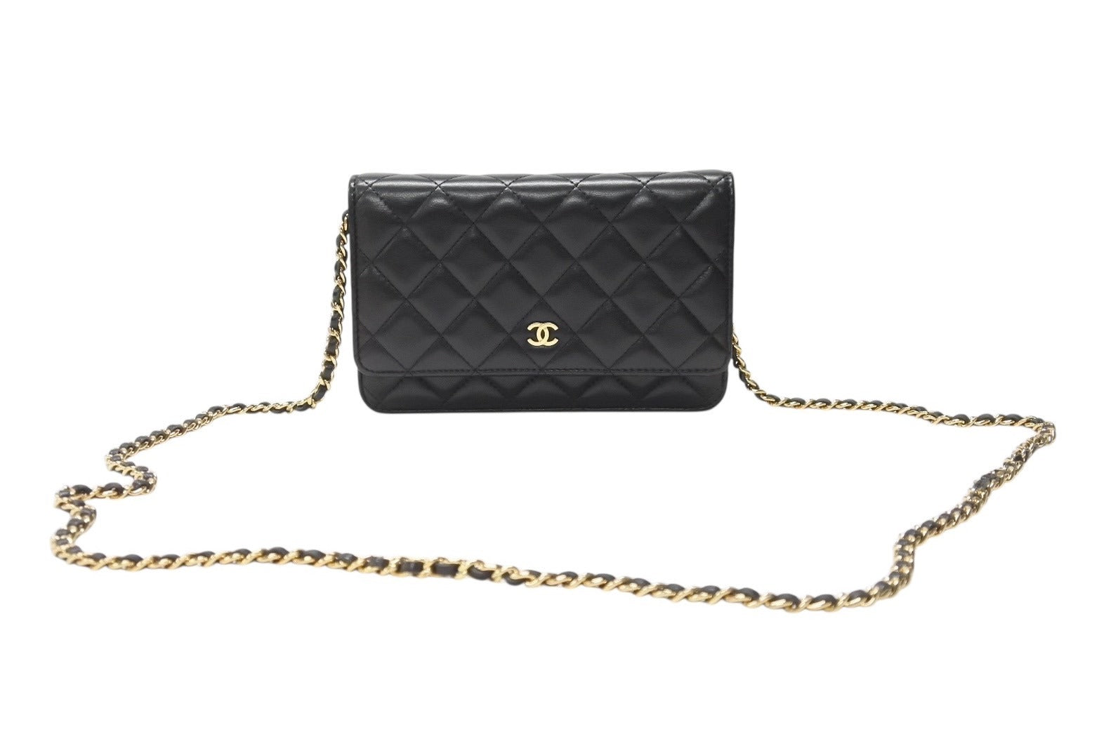 CHANEL シャネル ショルダーバッグ　ラムスキン チェーン ブラック CHANEL シャネル ショルダーバッグ マトラッセ チェーン