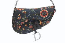 Load image into Gallery viewer, CHRISTIAN DIOR クリスチャンディオール ガリアーノ期 サドルバッグ RU0052 キャンバス レザー マルチカラー シルバー金具 美品 中古 4b003695