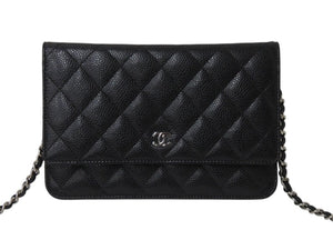 極美品 CHANEL シャネル チェーンウォレット 長財布 AP0250 27番台 ココマーク キャビアスキン ブラック シルバー金具 中古 4b003700