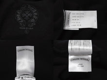 Load image into Gallery viewer, 極美品 CHROMEHEARTS クロムハーツ セントバース限定バックホースシュープリントパーカー ブラック ホワイト レッド サイズL 中古 4b003720