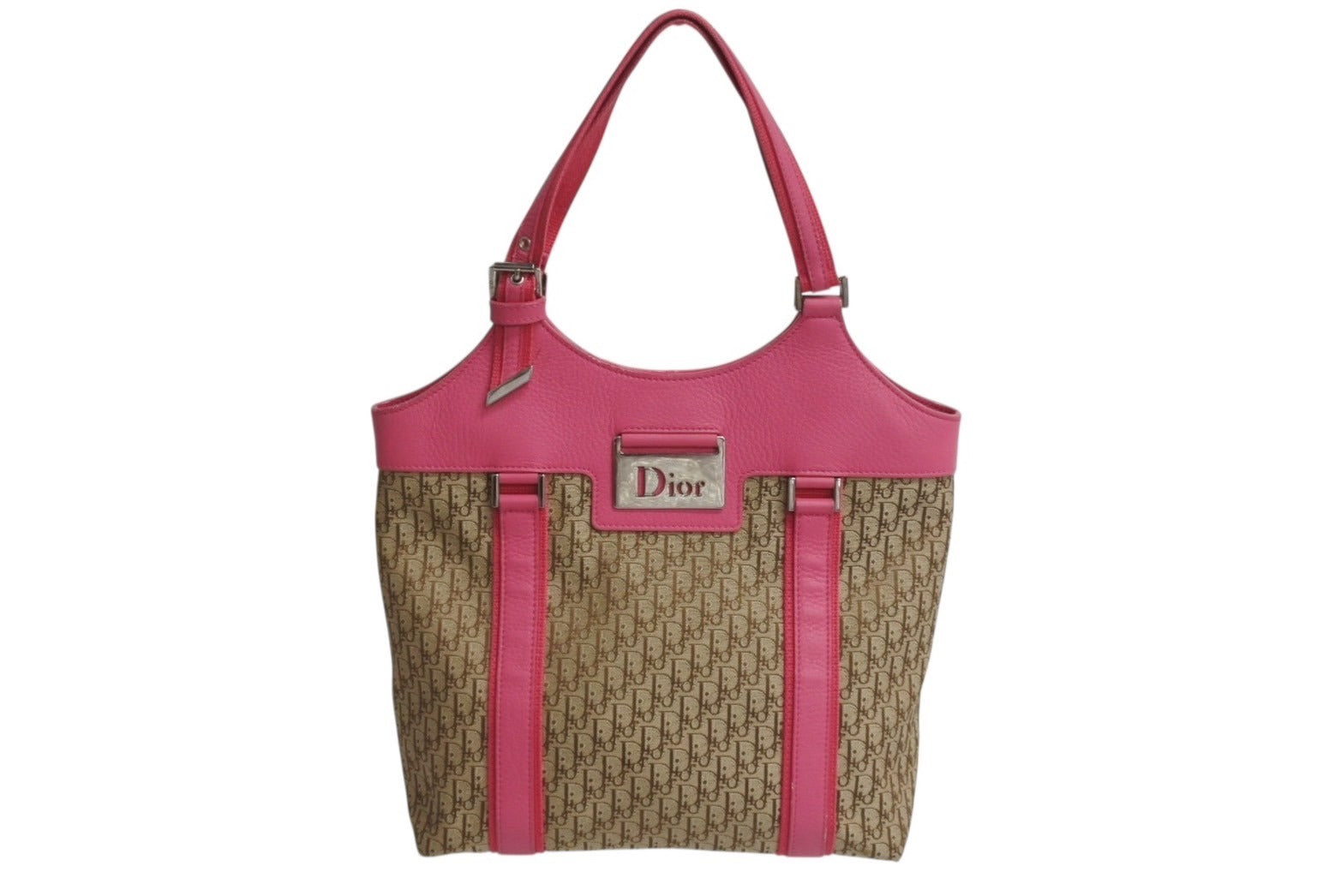 Dior – Tagged 