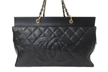 Load image into Gallery viewer, CHANEL シャネル チェーンボストンバッグ 8番台 ココマーク キャビアスキン ブラック イタリア製 ゴールド金具 美品 中古 4b003746