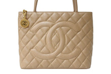 Load image into Gallery viewer, CHANEL シャネル 復刻トート 7番台 ハンドバッグ A01804 ココマーク キャビアスキン ベージュ ゴールド金具 美品 中古 4b003747
