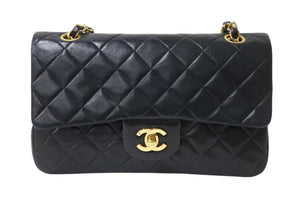 CHANEL シャネル マトラッセ23 Wフラップ Wチェーンショルダーバッグ 2番台 ラムスキン ココマーク ブラック 美品 中古 4b003754