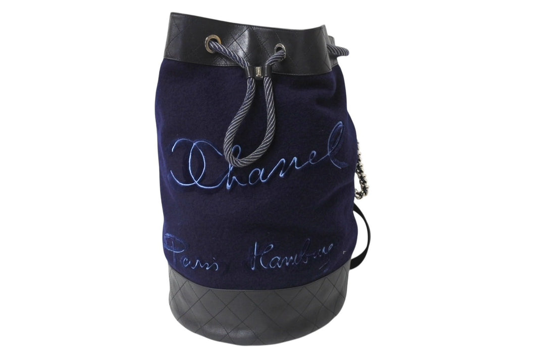 極美品 CHANEL シャネル ドローストリングス ショルダーバッグ A57519 26番台 ココマーク ウール レザー ネイビー ブラック 巾着型 中古 4b003756