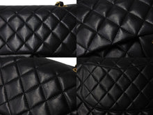 Load image into Gallery viewer, 極美品 CHANEL シャネル マトラッセ25 Wフラップ Wチェーンショルダーバッグ 6番台 ラムスキン ココマーク ブラック ゴールド金具 中古 4b003761