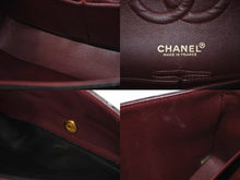 Load image into Gallery viewer, 極美品 CHANEL シャネル マトラッセ25 Wフラップ Wチェーンショルダーバッグ 6番台 ラムスキン ココマーク ブラック ゴールド金具 中古 4b003761
