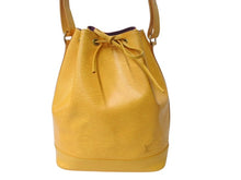 Load image into Gallery viewer, LOUIS VUITTON ルイヴィトン ノエ ショルダーバッグ エピレザー M44009 イエロー パープル ゴールド金具 美品 中古 4b003783