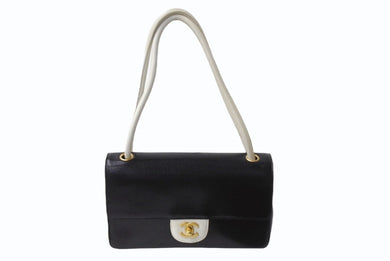 極美品 CHANEL シャネル ワンショルダーバッグ 6番台 バイカラー パンチングレザー ホワイト ブラック ゴールド金具 中古 4b003786