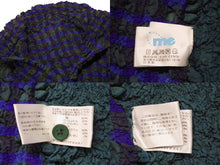 Load image into Gallery viewer, me ISSEY MIYAKE ミー イッセイミヤケ チェック柄 プリーツ加工 半袖シャツ MI02FK667 日本製 グリーン 美品 中古 4b003827