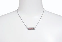 Load image into Gallery viewer, 極美品 CHRISTIAN DIOR クリスチャンディオール ネックレス ロゴプレート ベネチアンチェーン メタル シルバー レッド 7.2g 中古 4b003830