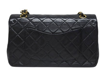 Load image into Gallery viewer, 極美品 CHANEL シャネル マトラッセ25 Wフラップ Wチェーンショルダーバッグ 1番台 ラムスキン ココマーク ブラック 中古 4b003834