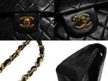 Load image into Gallery viewer, 極美品 CHANEL シャネル マトラッセ25 Wフラップ Wチェーンショルダーバッグ 1番台 ラムスキン ココマーク ブラック 中古 4b003837