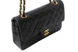 極美品 CHANEL シャネル マトラッセ23 Wフラップ Wチェーンショルダーバッグ 3番台 ラムスキン ココマーク ブラック ゴールド金具 中古 4b003838