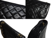 Load image into Gallery viewer, 極美品 CHANEL シャネル ホーボー チェーンショルダーバッグ 1番台 ココマーク ラムスキン キルティング ブラック ゴールド金具 中古 4b003839