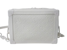 Load image into Gallery viewer, LOUIS VUITTON ルイヴィトン モノグラム トリヨンレザー ソフトトランク ショルダーバッグ ホワイト M53287 ヴァージル初期 美品 中古 4b003869