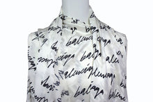 Load image into Gallery viewer, BALENCIAGA バレンシアガ 総柄 ボウタイ付き アシンメトリー ドレス 20年 ホワイト ブラック シルク ノースリーブ 626319 サイズ34 美品 中古 4b003882