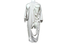 Load image into Gallery viewer, BALENCIAGA バレンシアガ 24SS Mirror Logo Oversized T-Shirt ミラーロゴ ダメージ加工 オーバーサイズ Tシャツ ホワイト サイズ2 739028 美品 中古 4b003884