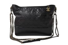 Load image into Gallery viewer, CHANEL シャネル ガブリエル ドゥ シャネル ラージ ホーボーチェーンショルダーバッグ A93824 24番台 ココマーク 美品 中古 4b003892