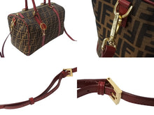 Load image into Gallery viewer, 極美品 FENDI フェンディ 2WAY ハンドバッグ ショルダーバッグ ズッカ柄 キャンバス レザー ブラウン ゴールド金具 中古 4b003898